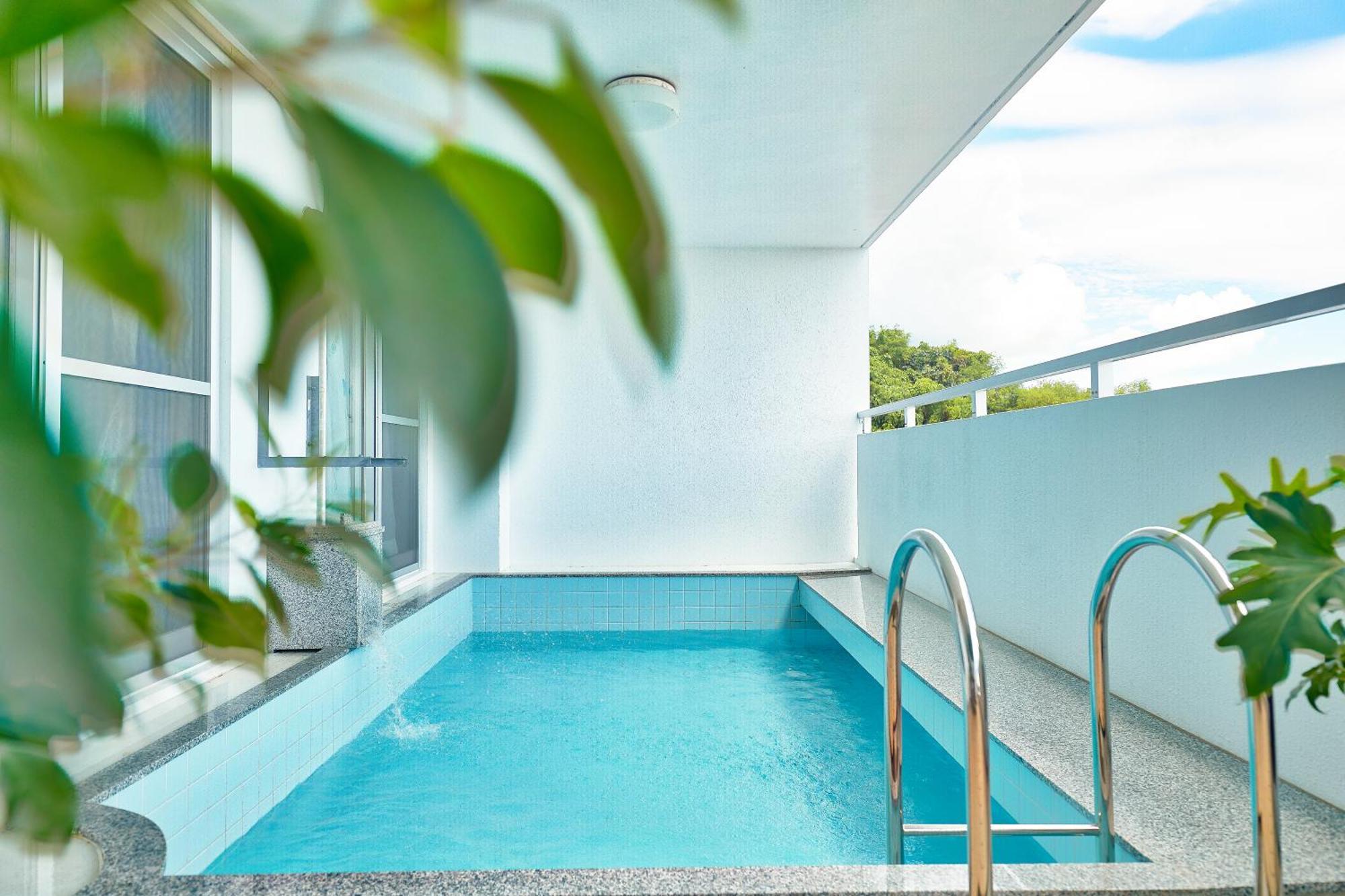 Freedomhillsフリーダムヒルズa棟 Apartment Tomigusuku Bagian luar foto