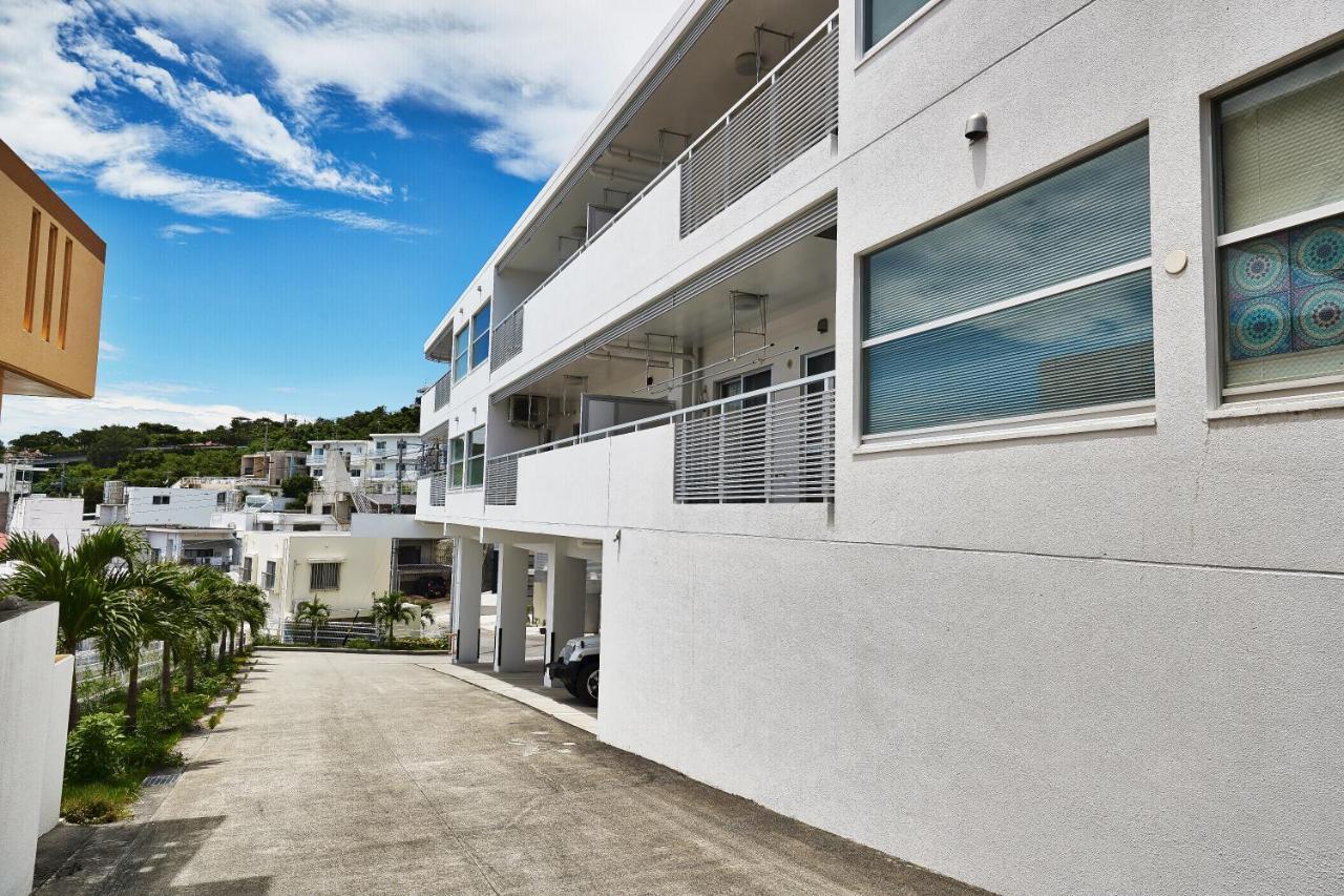 Freedomhillsフリーダムヒルズa棟 Apartment Tomigusuku Bagian luar foto